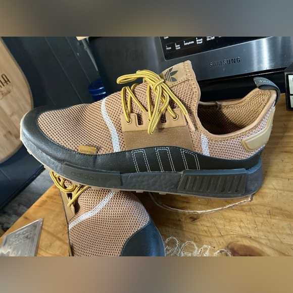 Rare Adidas NMD R1 Trail Shoes, Size 11.5 - Picture 4 of 11